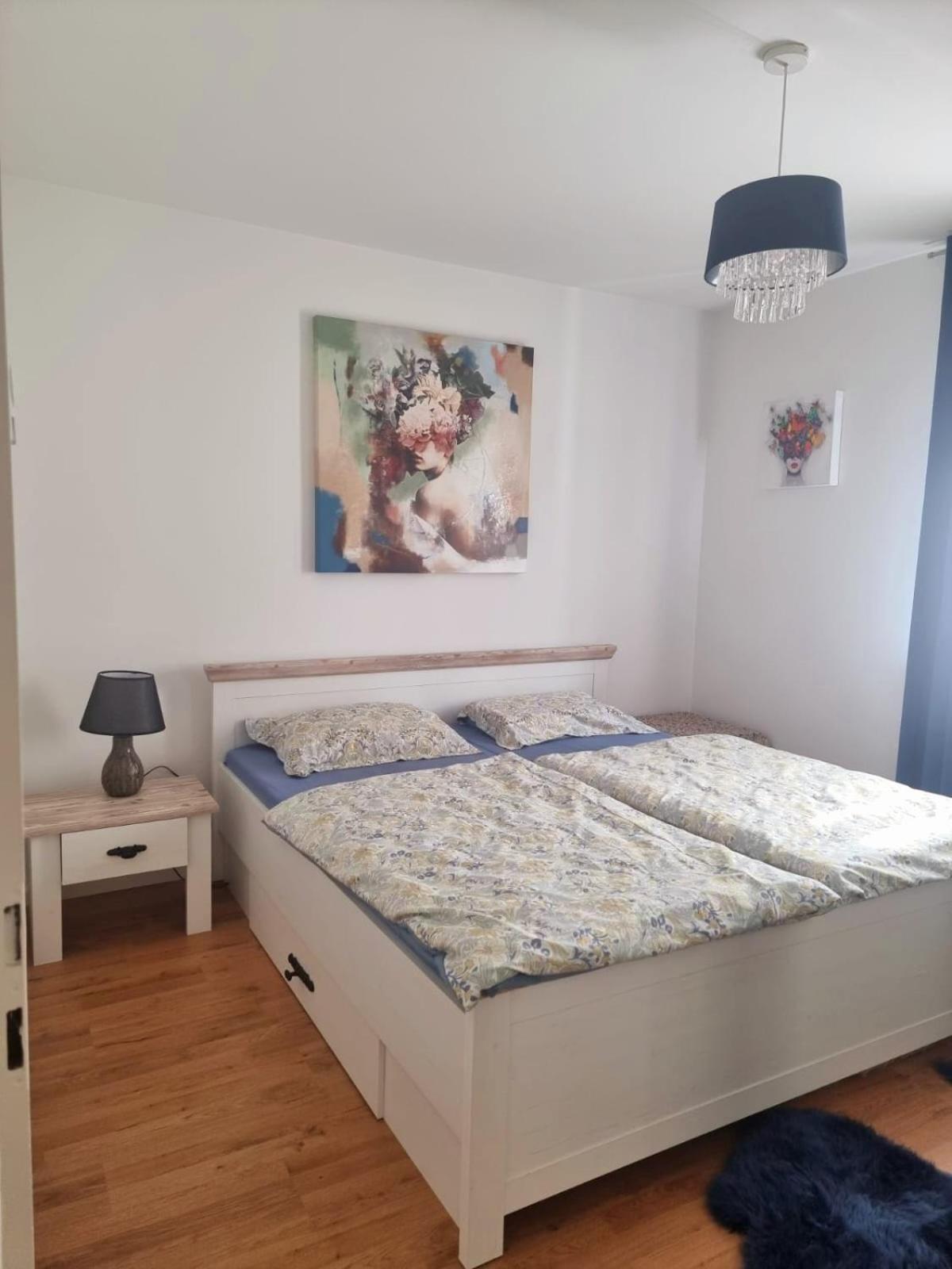 Beautiful Zehlendorf Apartment Berlin