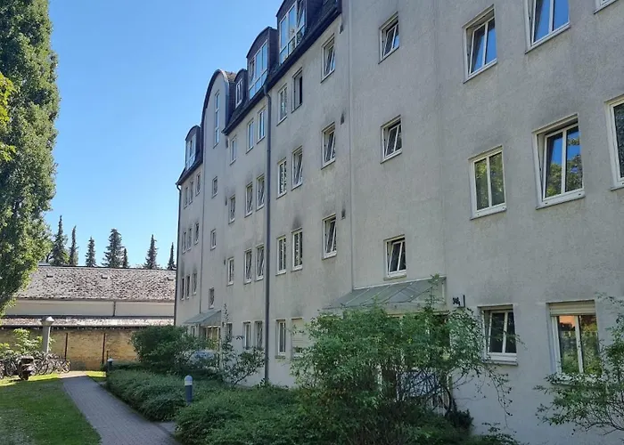 Beautiful Apartment Zehlendorf